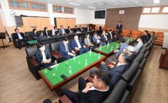 강대강 맞선 민주당 제주도정과 도의회…정치 실종, 추경안 결국 심사보류