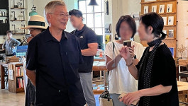 문재인 전 대통령의 제주 사랑...지난해 이어 제주서 여름 휴가