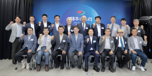 허능필 재외제주도민회총연합회장 등 제주의소리 방문