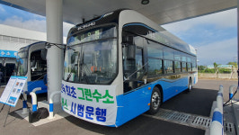 전국 최초 제주 그린수소 버스 첫걸음...남은 과제는 생산단가 현실화