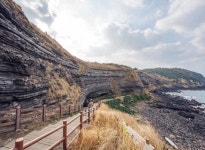 백록담부터 중산간, 오름에 해안·해저까지...이어진 제주 해안 경관