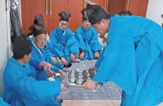 엄숙하기 보다 축제 같은 포제...공동체 위해 축문 속 공항반대