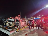 제주 해상서 엔진 고장 레저보트 표류…탑승객 5명 구조