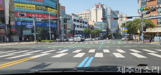 빵빵! 조용할 새 없는 제주 광양사거리, 뒤죽박죽 차선에 이거 뭐?