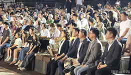 음률로 잊힌 무더위! 제주 대표 축제 한여름밤의 예술공연 개막