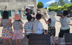 아이와 함께 엄마도 큰다…놀이터 인연이 만든 제주 고치봄 돌봄