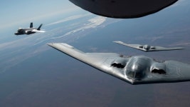 미 태평양공군사령부 “B-2 폭격기, 호주 공군 F-35A와  연합훈련 실시”