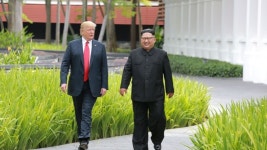 [한국은 지금] 트럼프 대통령이 소셜미디어에 올린 김정은과의 산책 사진에 미북 대화 관측 무성