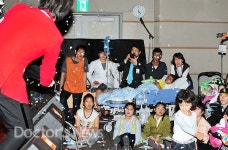 병원 어린이날,  마음껏 웃어요