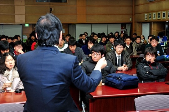 한국 정부, 김택우 대한의사협회 신임 회장과 의정 갈등 해소를 위한 대화 모색중
