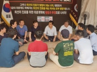 젊은 병원의사 방상혁 부회장 단식장 방문