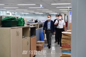 공정위, 고발 한 시간만에 의협 회관 현장 조사 들이닥쳐...