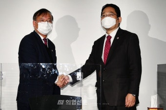 파업 이후 최대집 의협 회장, 복지부 차관 전격 회동