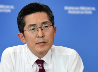 이필수 의협 회장 