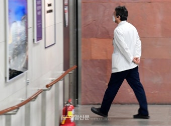 서울의대 교수들 19일 사직서 취합 시작…25일 일괄 제출