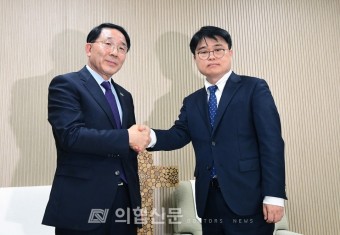 포토뉴스 임현택 의협회장 당선인, 한국기독교교회협의회 방문