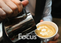 [박영순 기자의 coffee] 눈으로 마시는 ‘라떼아트 커피’ 예술이네~