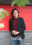 변호사정연기법률사무소 | 전형적인 변호사 지루해…‘업템포’ 리듬 살려 연기