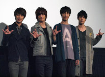 초신성, 개봉 첫날 롯폰기 무대인사