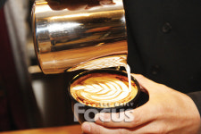 [이장우 박사의 커피토크] “눈으로 마시는 ‘라떼아트’ 맛은 기본”