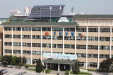 청사 옥상이 태양광 발전소