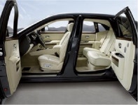 롤스로이스, 또 하나의 전설고스트(Ghost)  출시