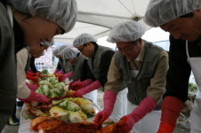 전파진흥원, 사랑의 김장담그기 봉사활동 펼쳐