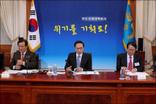 이 대통령 “물가관리, 생필품 하나하나보다 큰 줄기 잡아야”