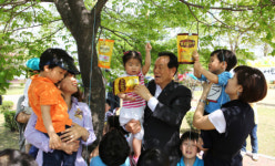 농어촌공사, 어린이날 맞이 ‘쌀과자 나눔 행사’ 개최