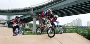 금메달을 향한 꿈나무들의 질주, 한국 BMX 유소년단 창단