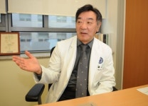 <인터뷰-명의(名醫)를 만나다> "의료산업 발전위해 균형정책 수립 중요" - 홍성준 연세대 세브란스병원 비뇨...