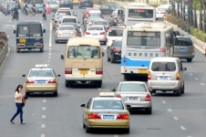 <영상중국> 중국 난징, 중국식 길건너기 대대적 단속