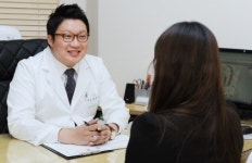 헤어라인교정으로 작고 갸름하게~