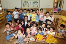 안병용 의정부시장, 관내 어린이집 방문..보육환경 점검