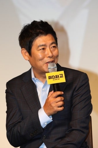 성동일 