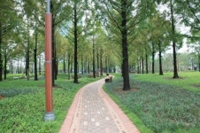 안양시 범계사거리 평화공원 새단장