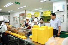 안산시장 결식아동 급식업체 현장점검 나서