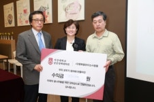 서강대 공공정책대학원 이색개강파티, 친목다지고 기부도 하고