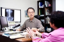 아산상 대상 ‘갈 곳 없는 이들의 벗’ 갈거리사랑촌 곽병은 원장