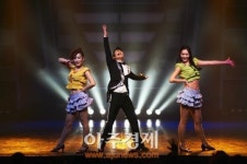 세계가 감동시킨 댄스 뮤지컬, ‘사랑하면 춤을 춰라’ 함안 공연