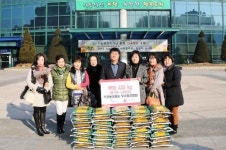 작전동아파트부녀회연합회 이웃돕기 성품 기탁
