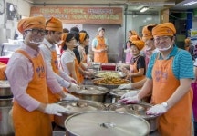 생기한의원 “침 대신 사랑의 주걱 들었어요”