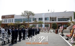 태안군, 안면읍 행정타운 준공식 가져