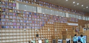 오산시 원로시인 조석구 박사,꿈두레도서관에 도서 880권 기증