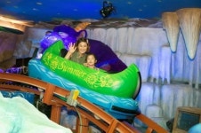 롯데월드에 신규 시설 드림 보트가 떴다!