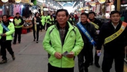 세종시 금남면 대평시장에서 안전캠페인