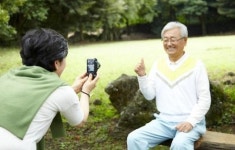 한국 노인복지 50위, 중국보다도 아래…옆 나라 일본은 9위?