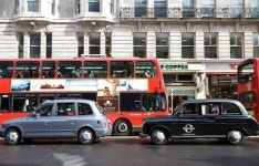 2층 광역버스 투입,영국산 79인승..높이 4m 육교·지하차도 괜찮을까?