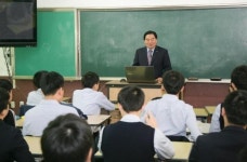 박수범 대덕구청장, 대성중학교 1일 명예교사로 특강