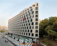 (주)신영, 강남지구 첫 테라스 오피스텔 “강남 지웰 홈스” 입주 시작
